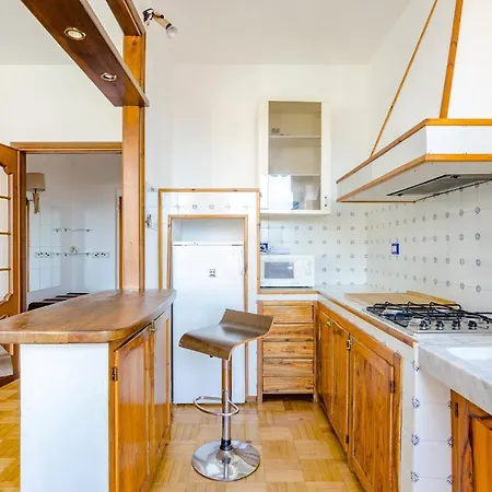 Apartman Altido Apt For 3, With Terrace, Near Beach In *