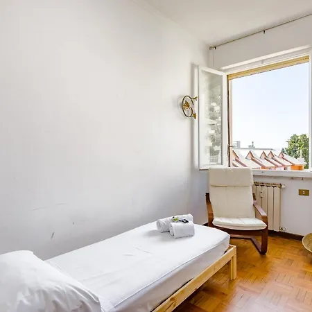 Apartman Altido Apt For 3, With Terrace, Near Beach In