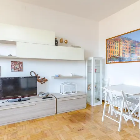 Altido Apt For 3, With Terrace, Near Beach In