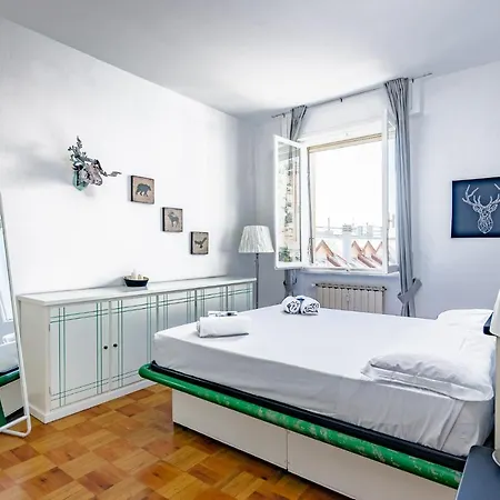 Altido Apt For 3, With Terrace, Near Beach In *