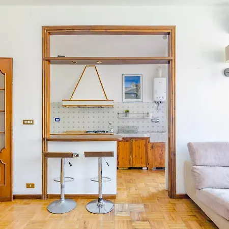 Διαμέρισμα Altido Apt For 3, With Terrace, Near Beach In *