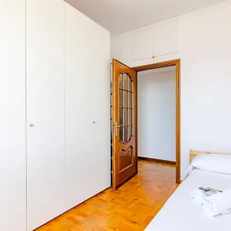 Διαμέρισμα Altido Apt For 3, With Terrace, Near Beach In *